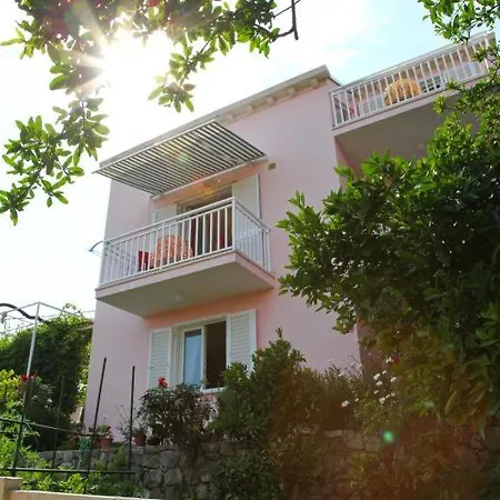 Apartment Studio Red Rose Kolocep Island